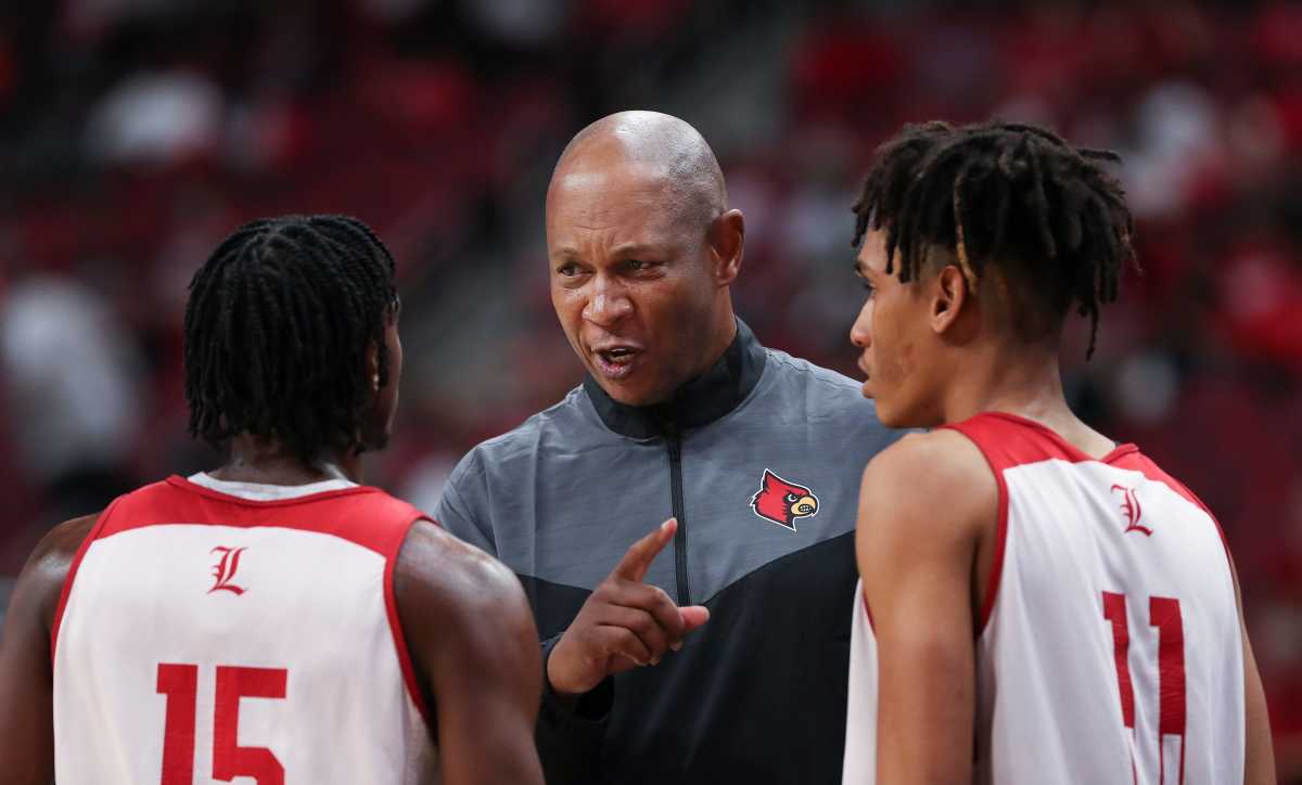 Kenny Payne takes control of Louisville after a three year stint as an assistant coach with the New York Knicks